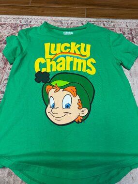 Lucky Charms Kids Girls Green T- Shirt Size Medium (7/9 yrs) In Great Shape!!